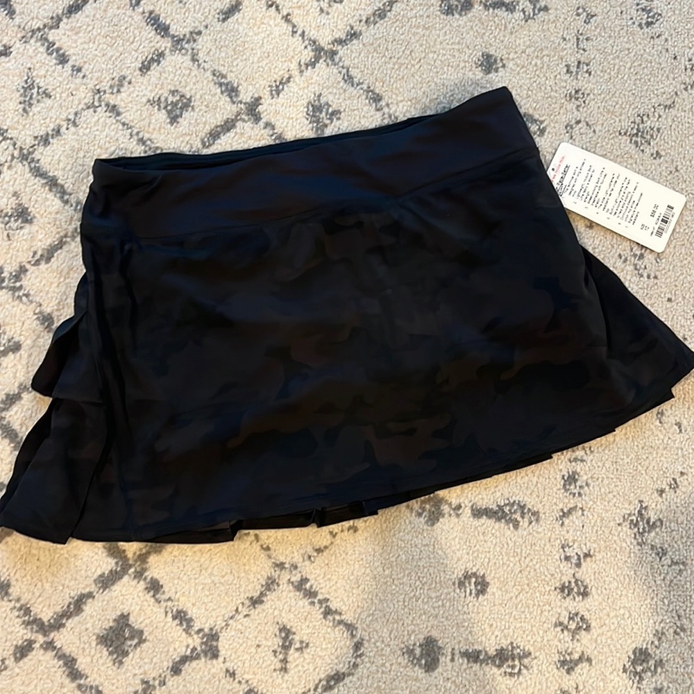 Lululemon Run: Pace Setter Skirt Tall size 10 RARE camo